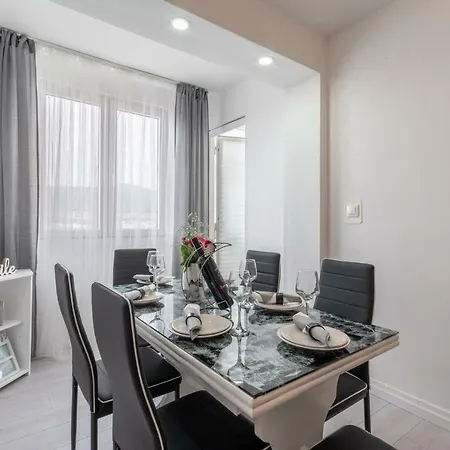 דירה Jamblip ספליט