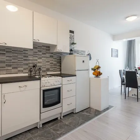 Jamblip Apartment